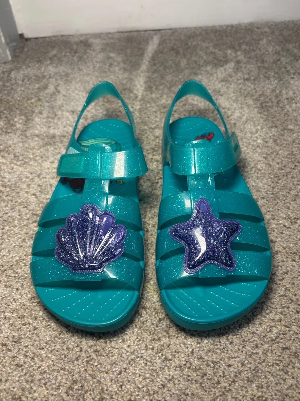NEW Crocs Disney The Little Mermaid Ariel Isabella Glitter Jelly Sandals Teal J3